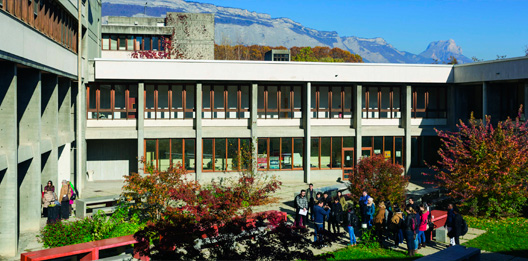 Centre universitaire d'études françaises - Université Grenoble Alpes