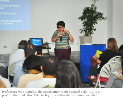 Professora Vera Candau, do Departamento de Educação da PUC-Rio, proferindo a palestra &ldquo;Educar hoje: desafios da profissão docente&rdquo;