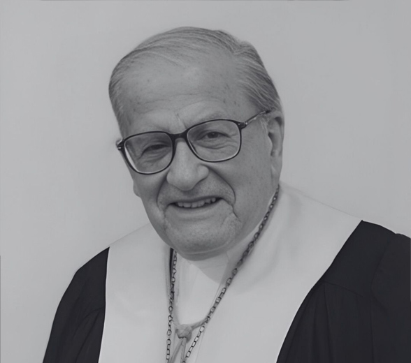 Pe. Jesús Hortal Sánchez, S.J